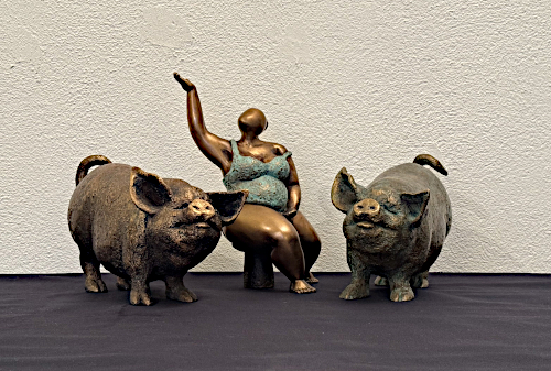 die
bronz&eacute;n
sind
in 
limitierter
auflage
von
5,7 oder 9 stk. 
erh&auml;ltlich 
auf 
anfrage!